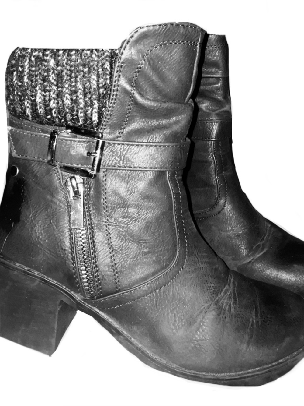 Women’s Ankle Boot with Knit Collar double zipper in Black